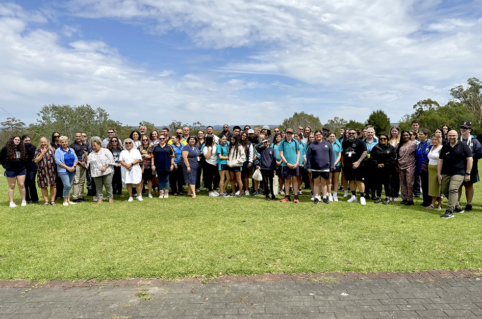 Group photo of students of Shoalhaven school with industry mentors including BY Group