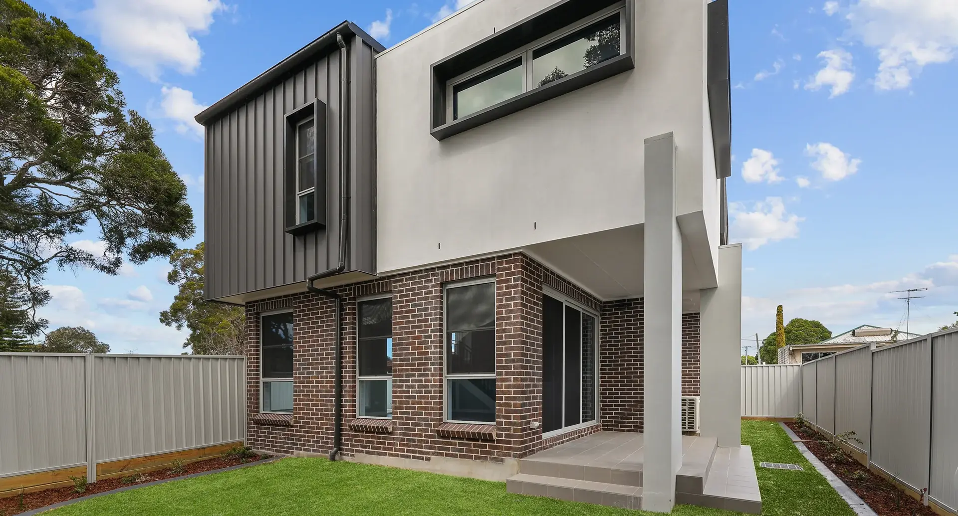 Oxley Park exterior